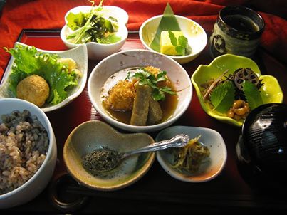 写真: 今日のお料理セットから・・・自然食穀物菜食マクロビオティックのお料理(1000円)